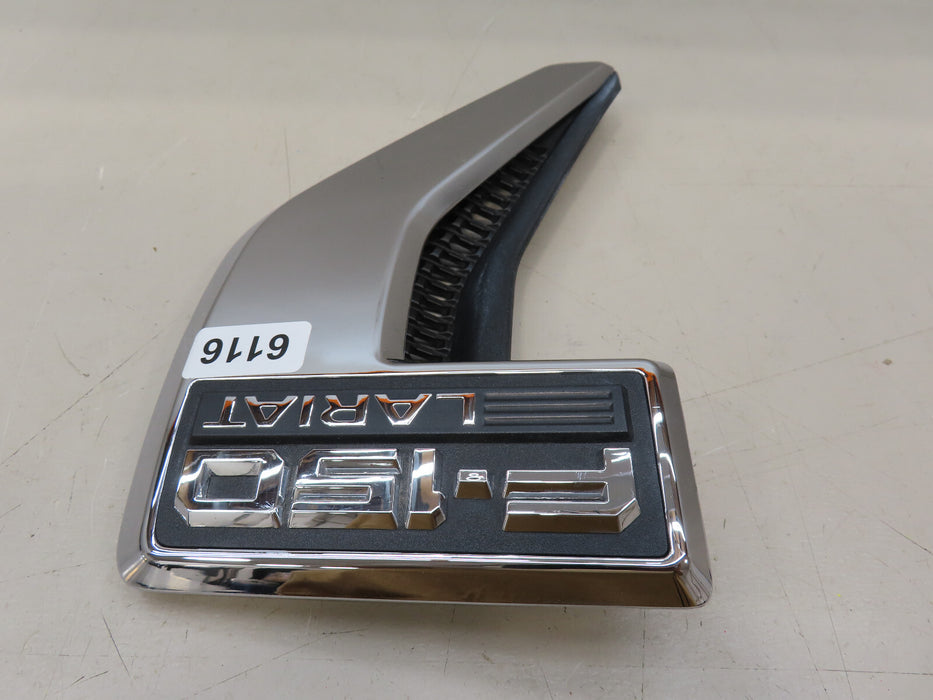 2021 2022 FORD F-150 F150 LARIAT FRONT RIGHT PASSENGER SIDE FENDER EMBLEM OEM