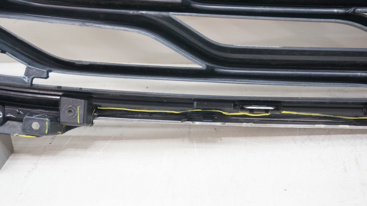 2019 CHEVROLET CRUZE FORNT RADIATOR GRILLE GRILL 42674401 OEM