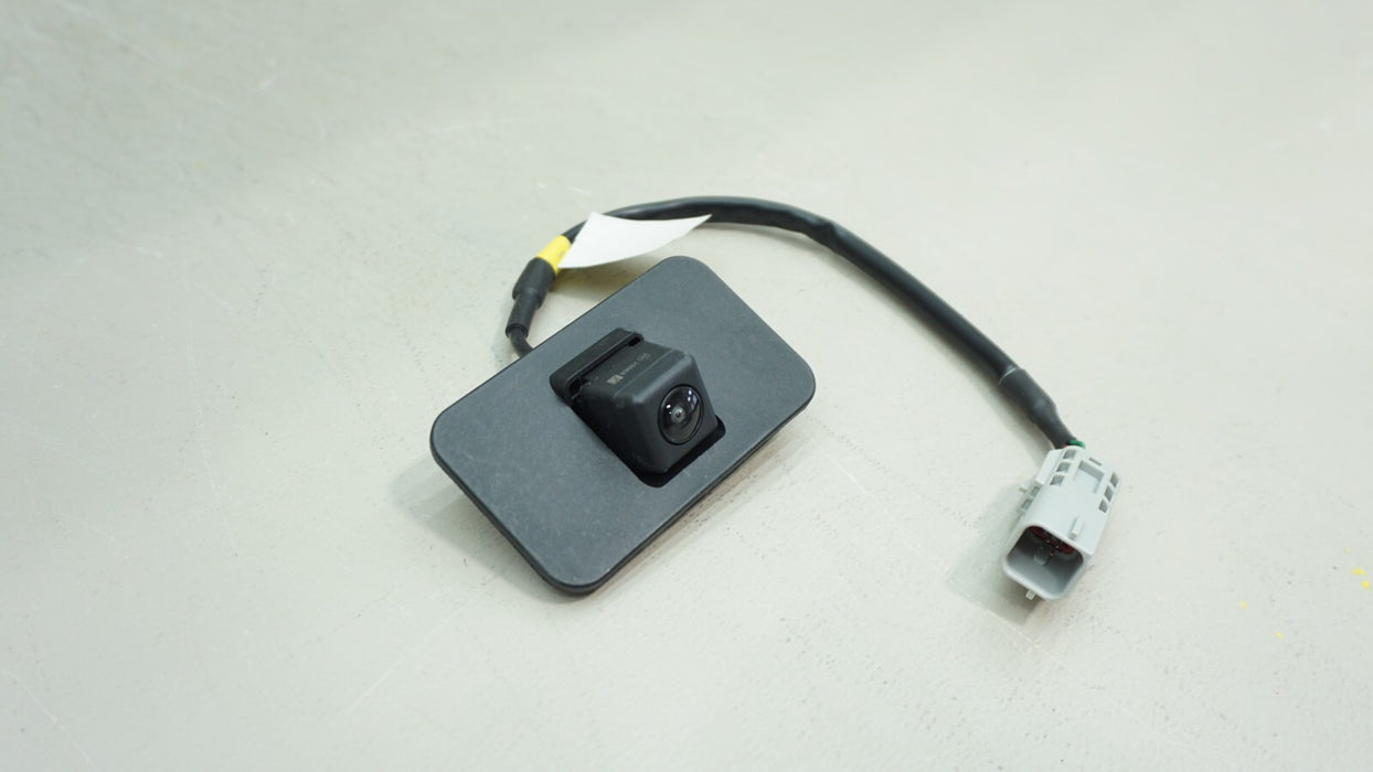 2015-2020 ESCALADE SUBURBAN TAHOE YUKON REAR VIEW PARK ASSIST CAMERA AFTERMARKET