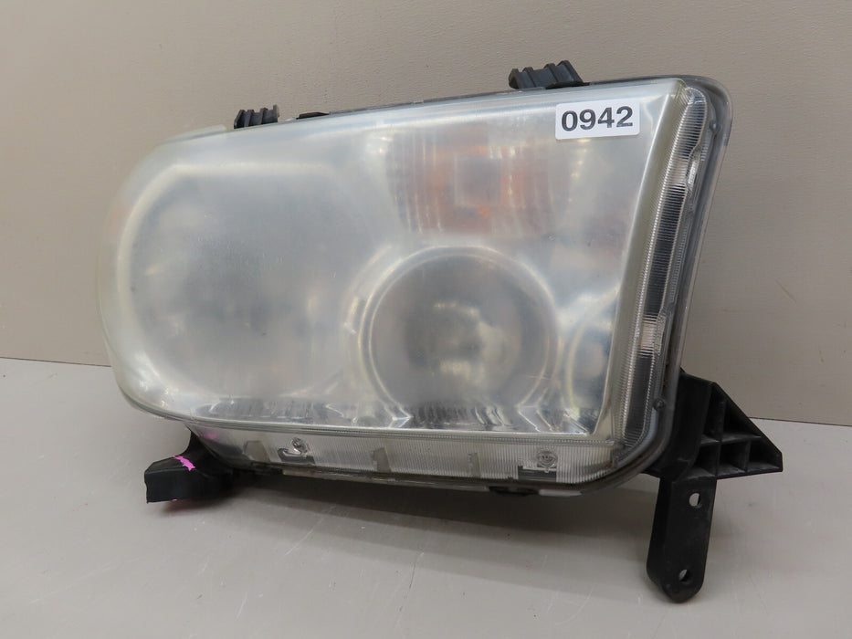 2009-2013 TOYOTA TUNDRA FRONT RIGHT PASSENGER HEADLIGHT HALOGEN OEM