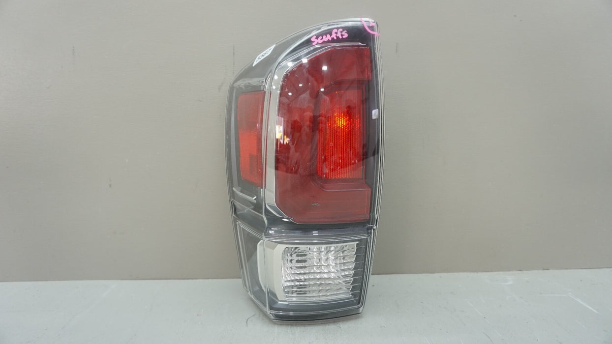 2016-2022 TOYOTA TACOMA REAR LEFT DRIVERS SIDE TAIL LIGHT OEM 17 18 19 20 212