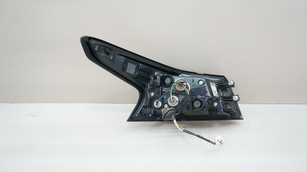 2019-2025 NISSAN ALTIMA REAR RIGHT PASSENGER SIDE TAIL LIGHT OEM