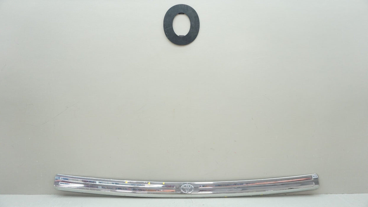 2020-2024 TOYOTA HIGHLANDER REAR BUMPER CHROME TRIM OEM PT924-48205-05