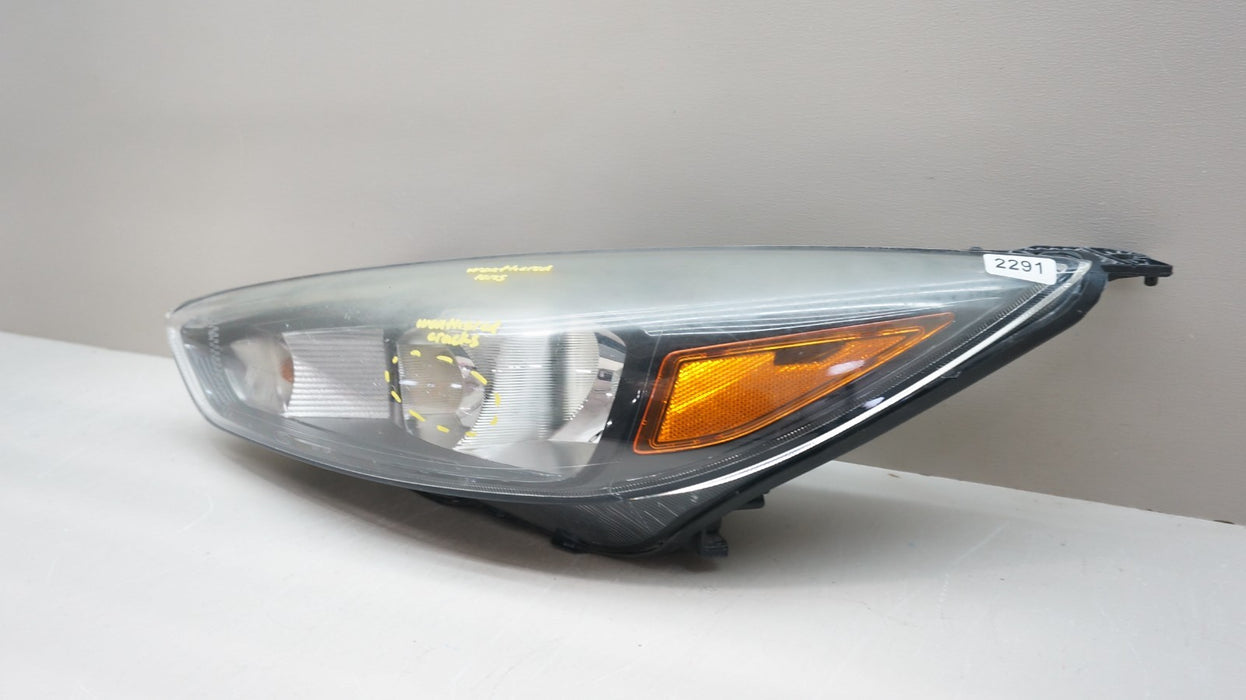 2015-2018 FORD FOCUS FRONT LH LEFT DRIVER SIDE HALOGEN HEADLIGHT OEM
