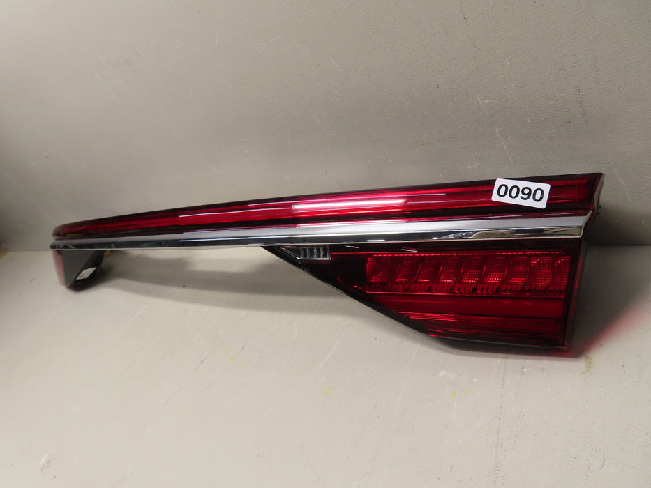 2019 - 2023 AUDI A8 L REAR TRUNK LID CENTER TAILLIGHT LIGHT LAMP OEM 4N0945095H