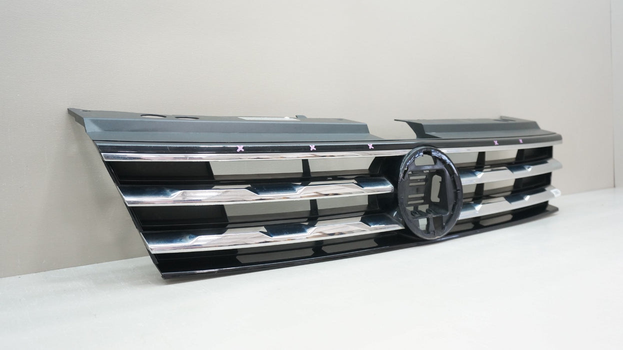 2018-2021 VOLKSWAGEN TIGUAN FRONT UPPER BUMPER GRILLE OEM 5NG853653