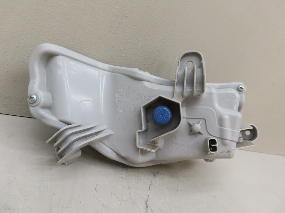 2017-2019 TOYOTA COROLLA FRONT LEFT DRIVER FOG LIGHT LED OEM