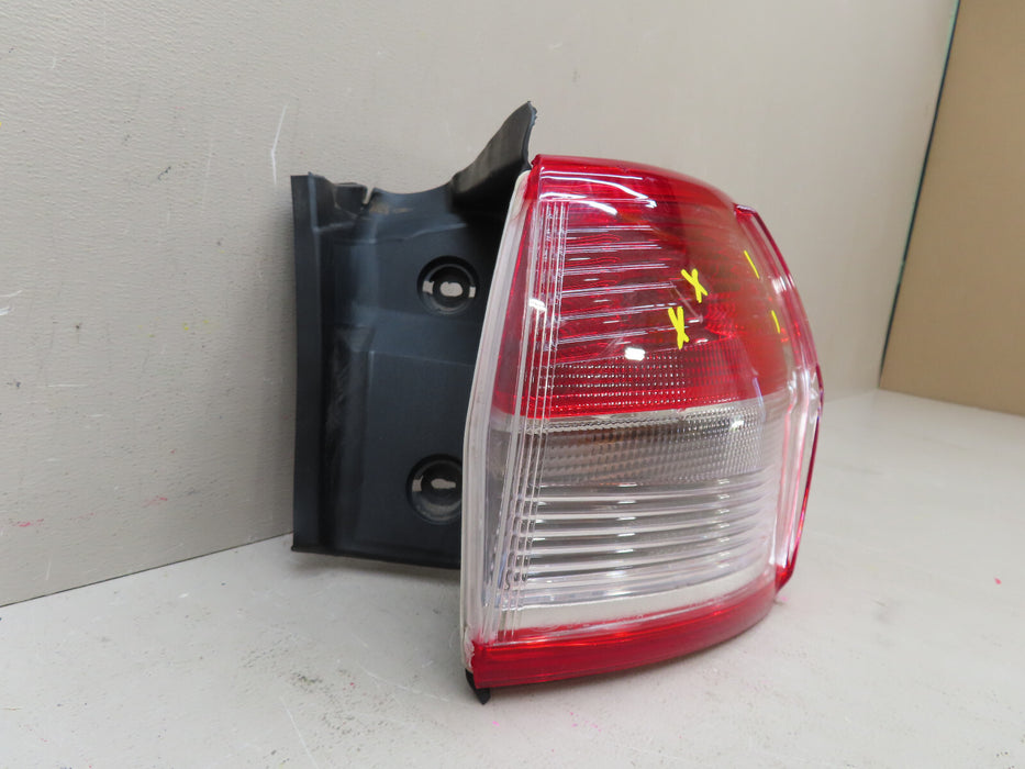 2013 2014 2015 2016 FORD ESCAPE REAR RIGHT PASSENGER SIDE TAIL LIGHT LAMP OEM
