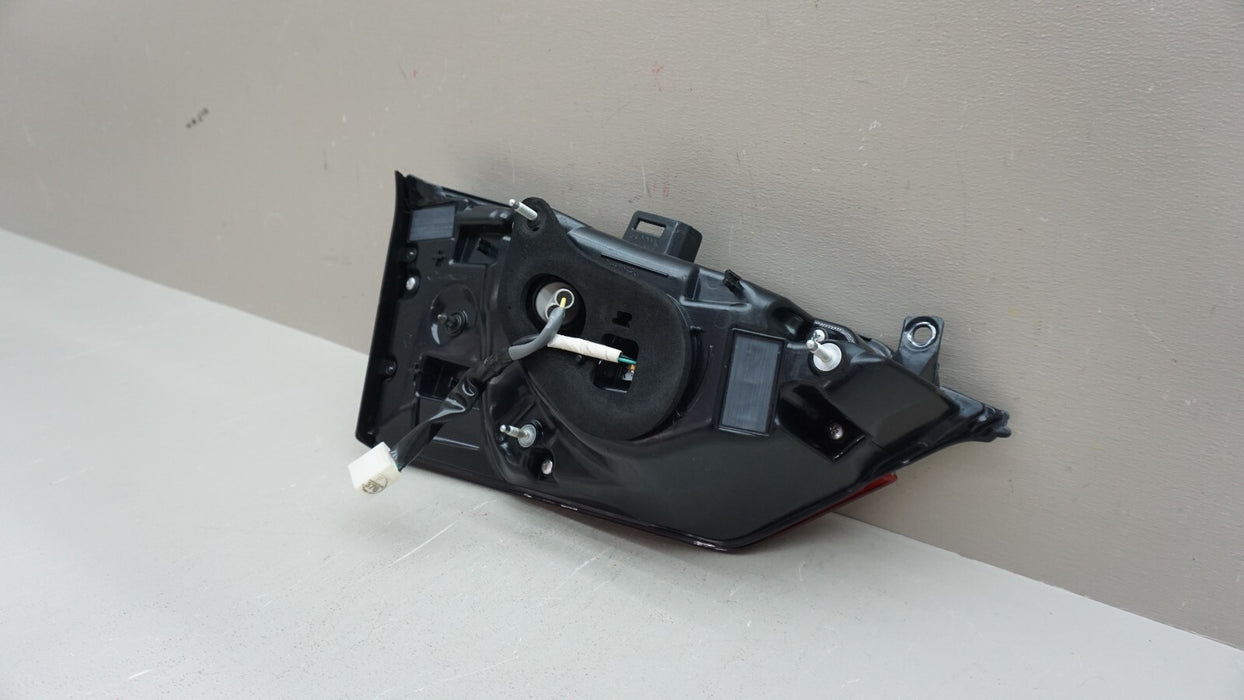2016-2019 LEXUS RX350 RX450H RH RIGHT PASSENGER SIDE INNER TAIL LIGHT OEM