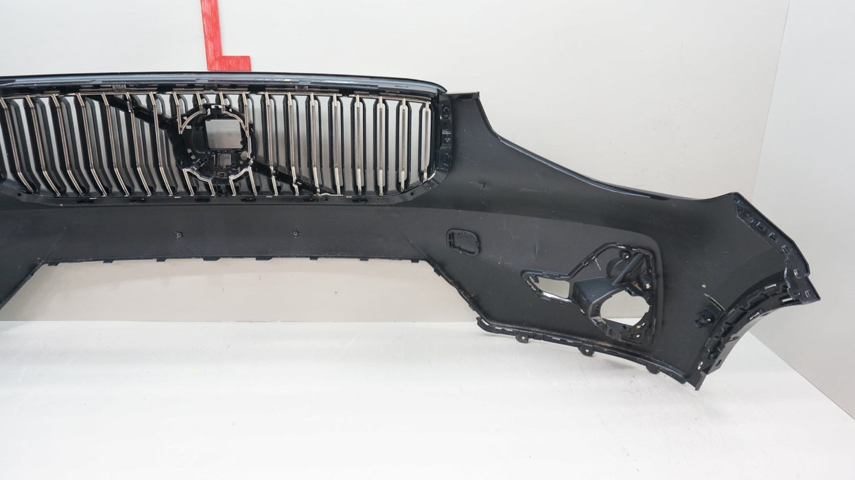 2019-2022 VOLVO XC40 FRONT BUMPER COVER PANEL WITH GRILLE OEM 31690933