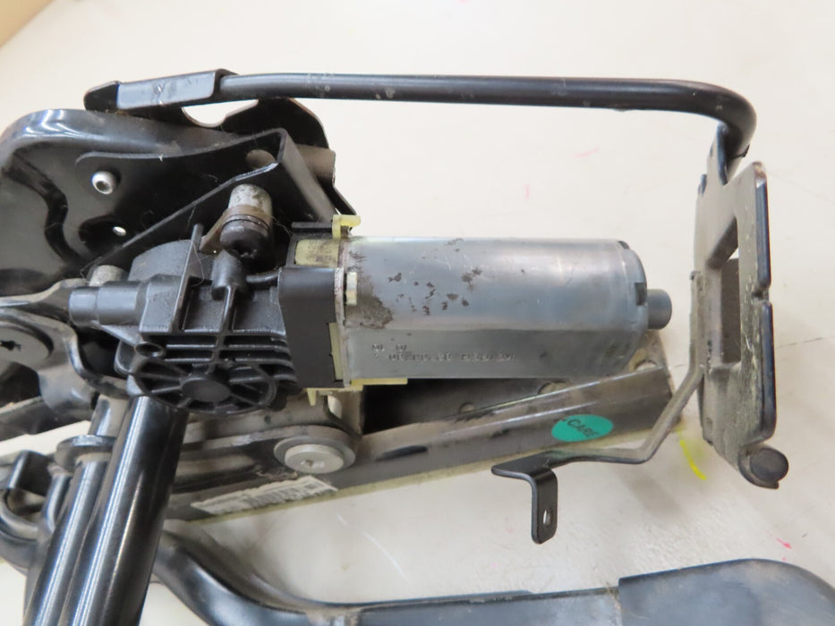 2012-2014 MCLAREN MP4-12C FRONT RIGHT SIDE RECARO SEAT TRACK FRAME OEM 7306190