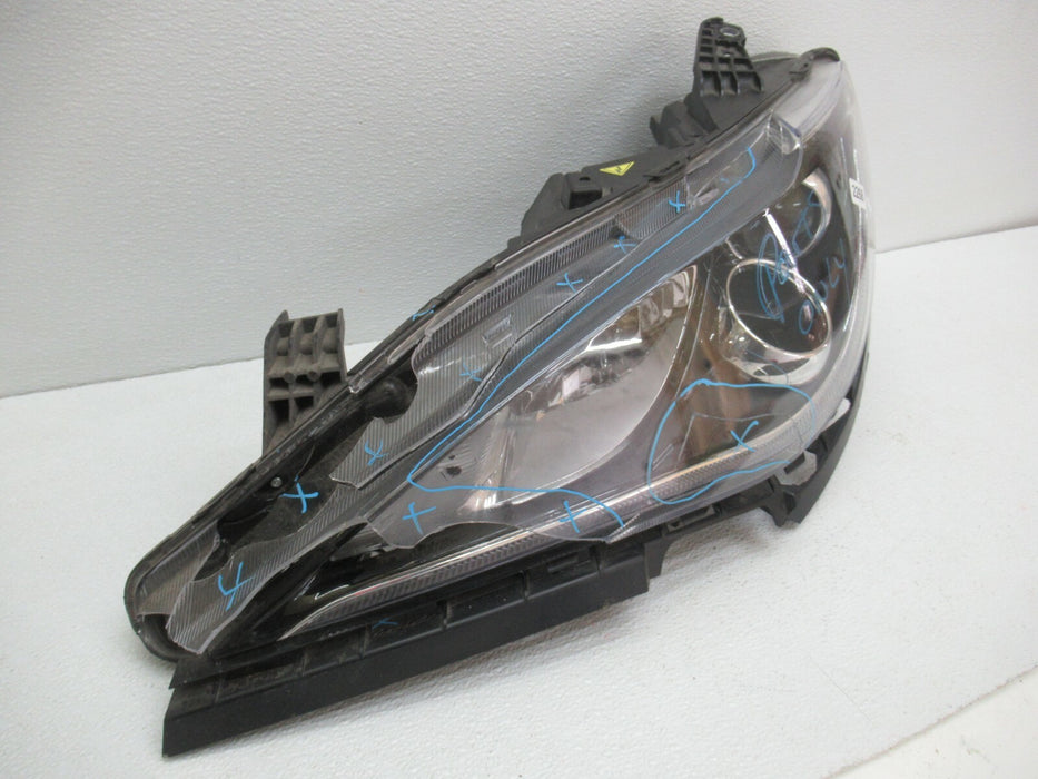 2017 - 2020 CHRYSLER PACIFICA FRONT LEFT DRIVER SIDE HEADLIGHT HEAD LAMP OEM