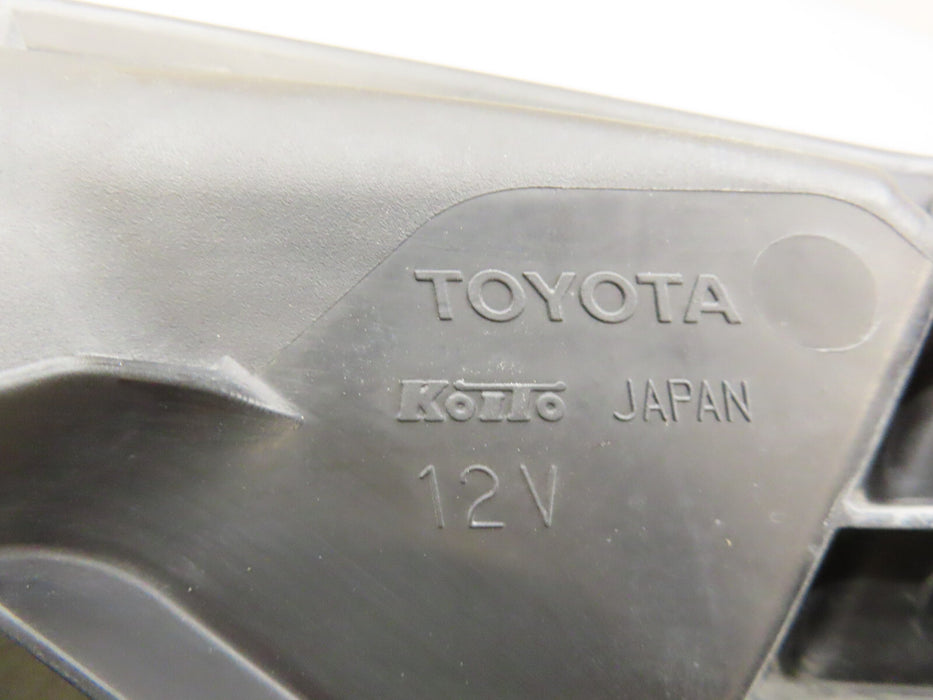 2014-2020 TOYOTA 4RUNNER FRONT LEFT DRIVER SIDE HEADLIGHT HALOGEN OEM