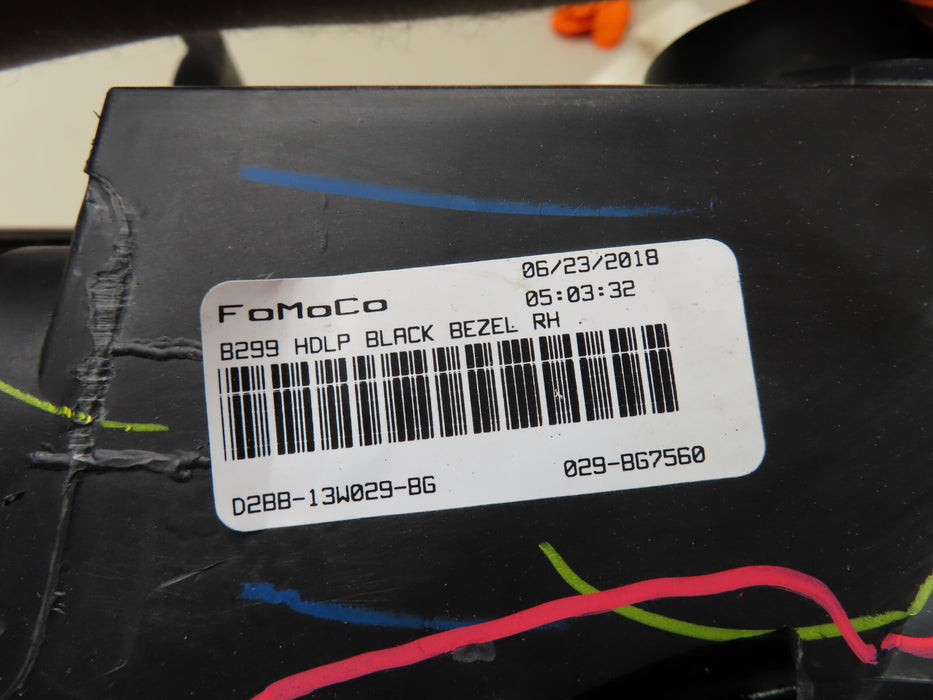 2014-2018 FORD FIESTA FRONT RIGHT PASSENGER RH SIDE HALOGEN HEADLIGHT OEM