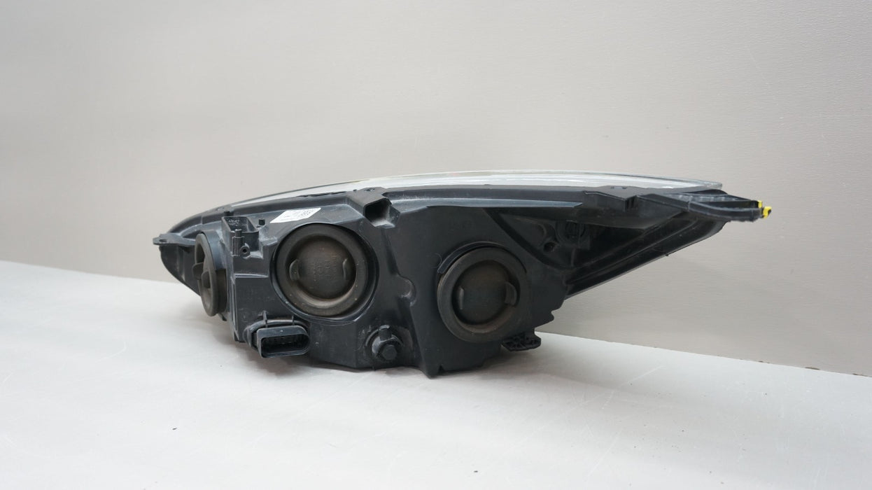 2015-2018 FORD FOCUS FRONT RIGHT SIDE HALOGEN HEADLIGHT OEM F1EB-13W029-JF
