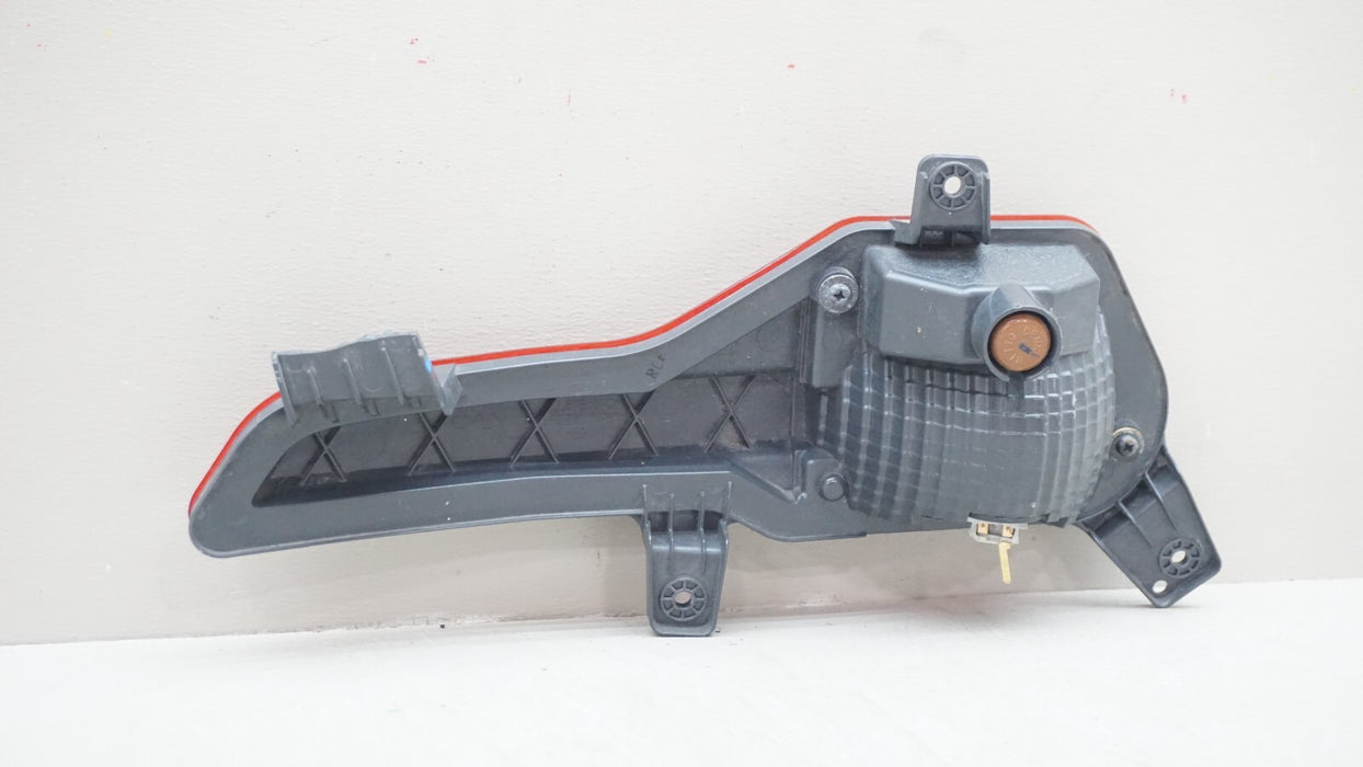 2021-2022 KIA SORENTO REAR RIGHT PASSENGER REFLECTOR TAIL LIGHT OEM 92406-R5000