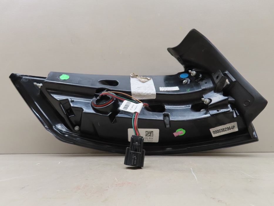2015-2018 FORD EDGE RIGHT RH LED TAIL LIGHT LAMP OEM  HT4Z13404D