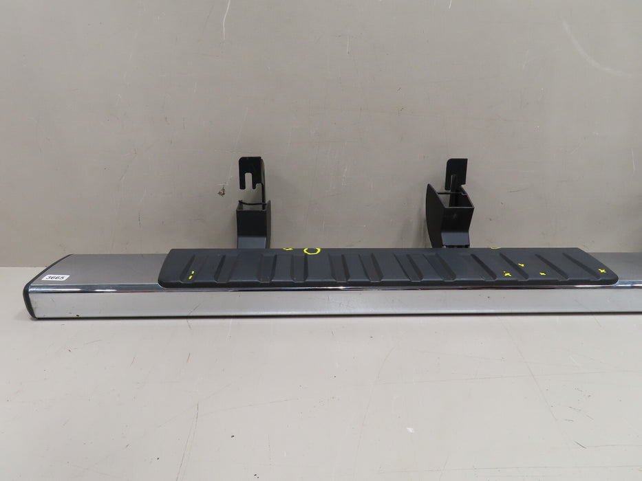2014-2019 CHEVROLET SILVERADO 1500 FRONT LEFT RUNNING BOARD ROCKER PANEL OEM
