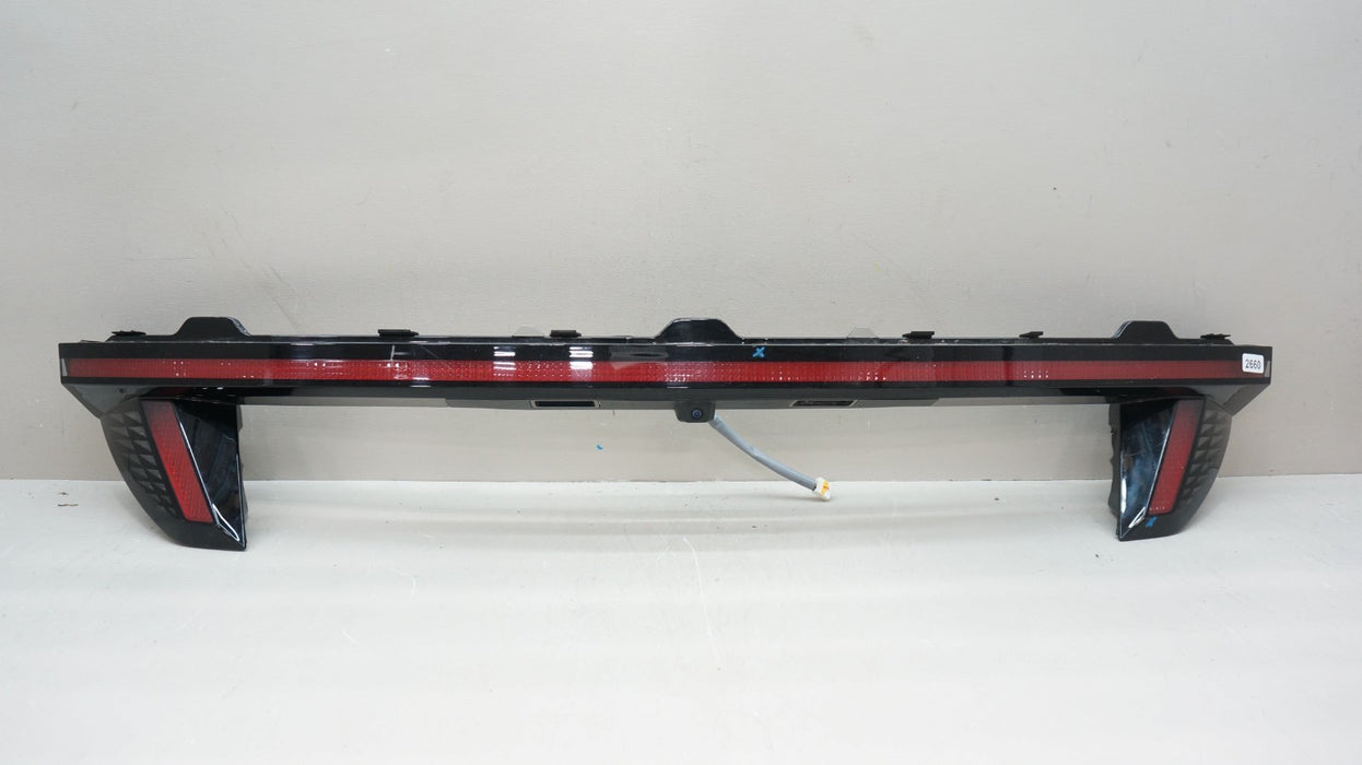 2022-2024 HYUNDAI TUCSON REAR CENTER LED TAIL LIGHT WITH CAMERA OEM