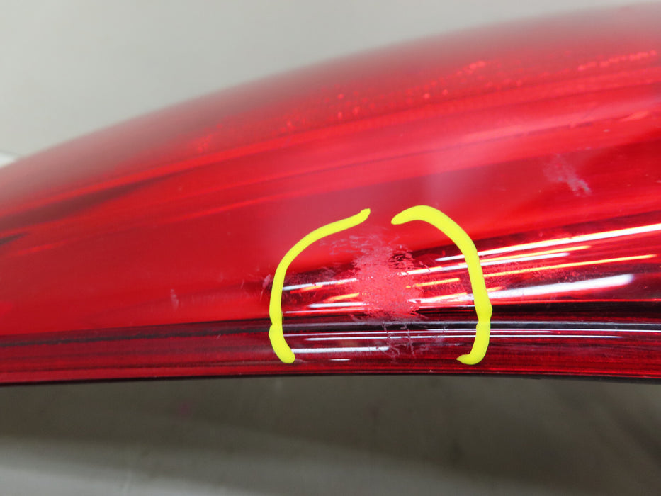 2015-2019 SUBARU OUTBACK REAR RIGHT PASSENGER SIDE TAIL LIGHT OEM