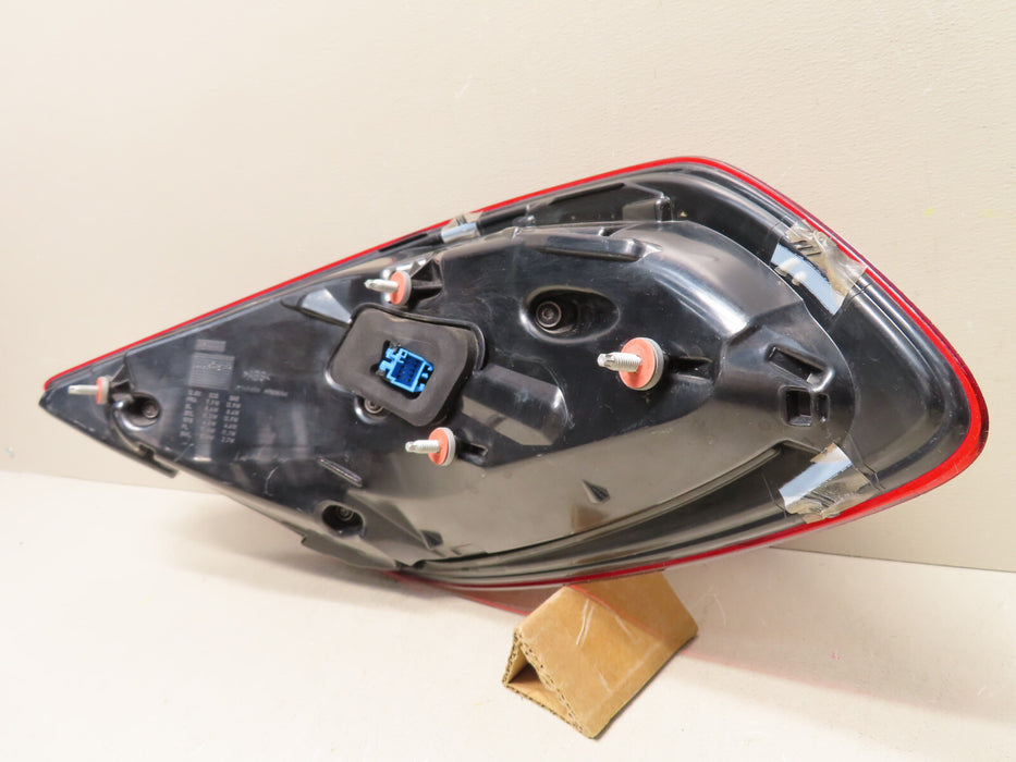 2014-2017 MERCEDES-BENZ W222 S CLASS LEFT DRIVER SIDE TAIL LIGHT LED OEM