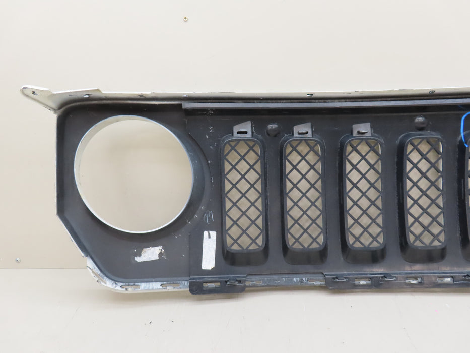 2011-2017 JEEP PATRIOT FRONT MAIN BUMPER GRILLE OEM 11MK74-J-1150M