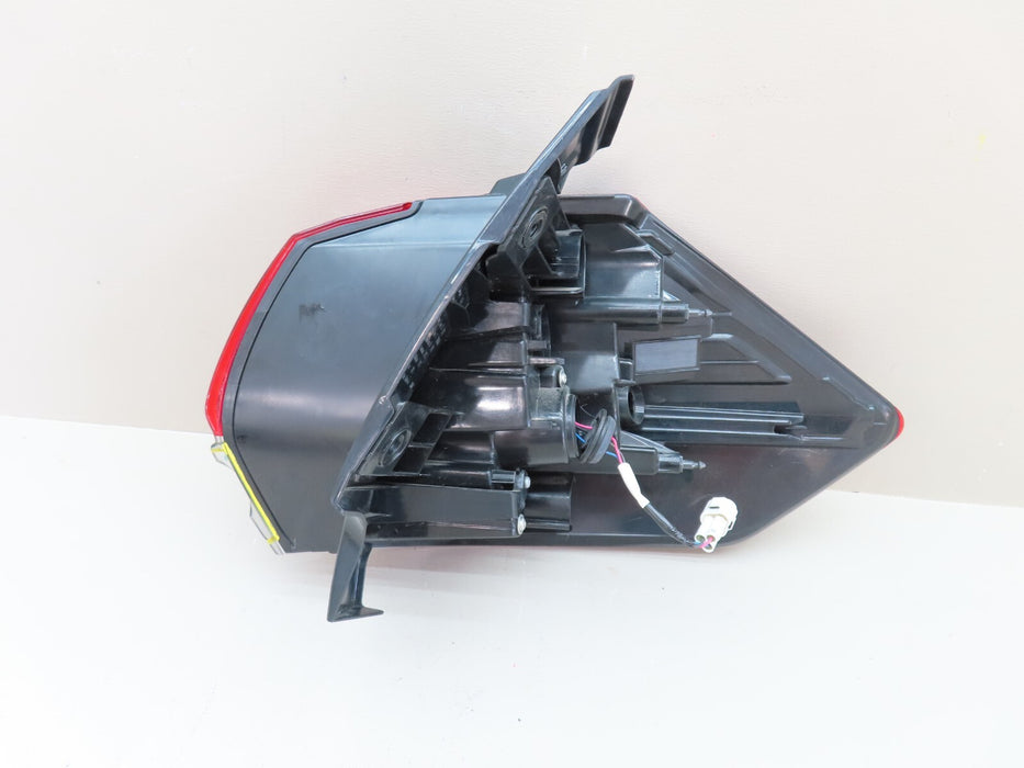 2018-2019 NISSAN ROGUE REAR LEFT DRIVER SIDE OUTER TAIL LIGHT STOP LAMP OEM