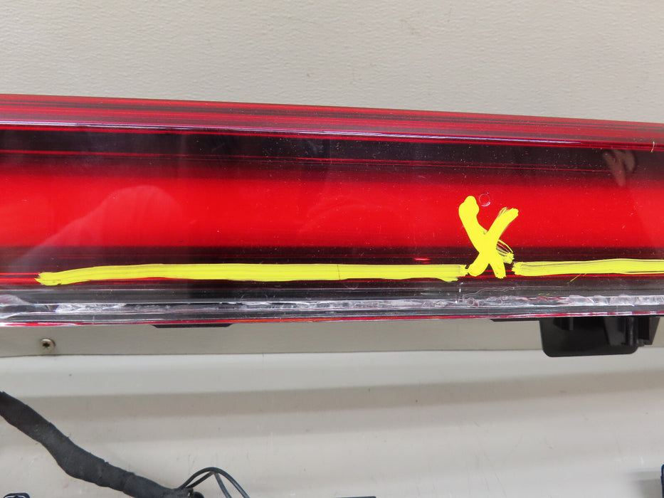 2020-2024 LINCOLN AVIATOR REAR CENTER TRUNK TAIL LIGHT LED W/CAMERA OEM