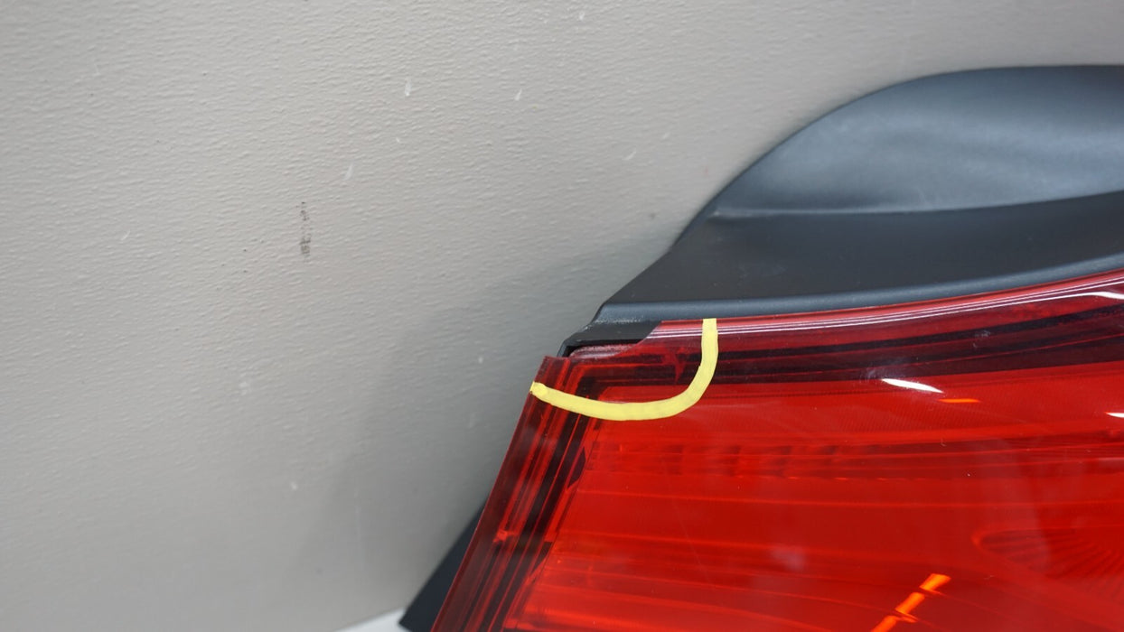 2014-2016 HYUNDAI ELANTRA REAR RH RIGHT PASSENGER SIDE TAIL LIGHT OEM