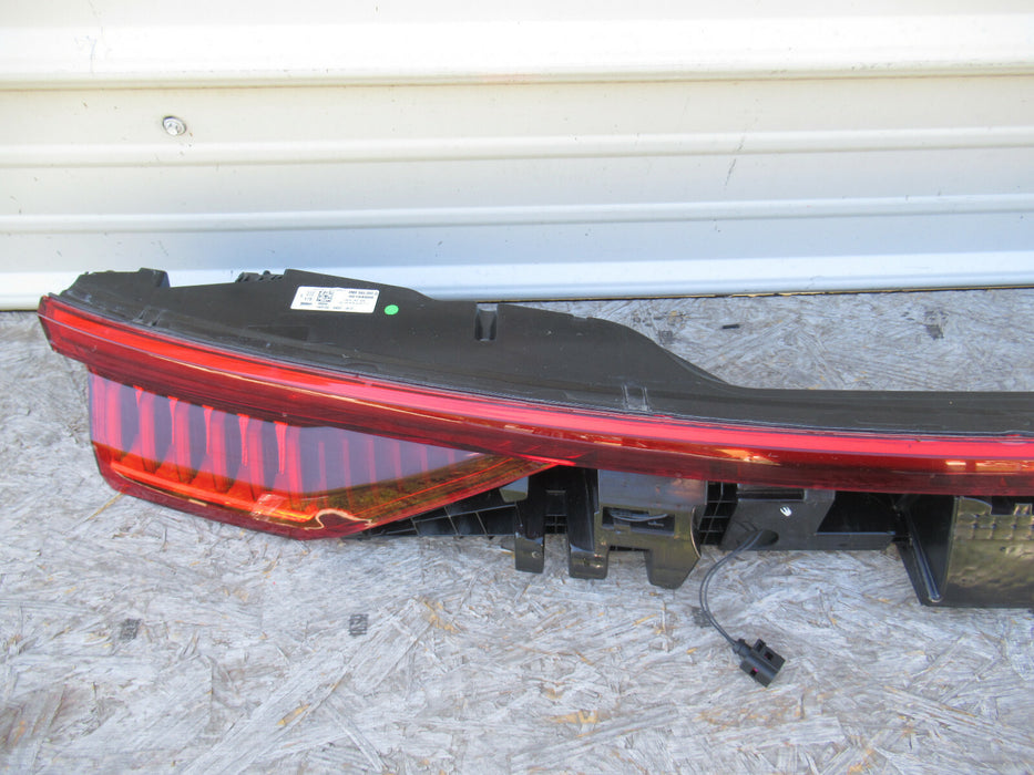 2019 2020 AUDI Q8 REAR LIFT GATE TRUNK TAIL LIGHT BAR LAMP OEM