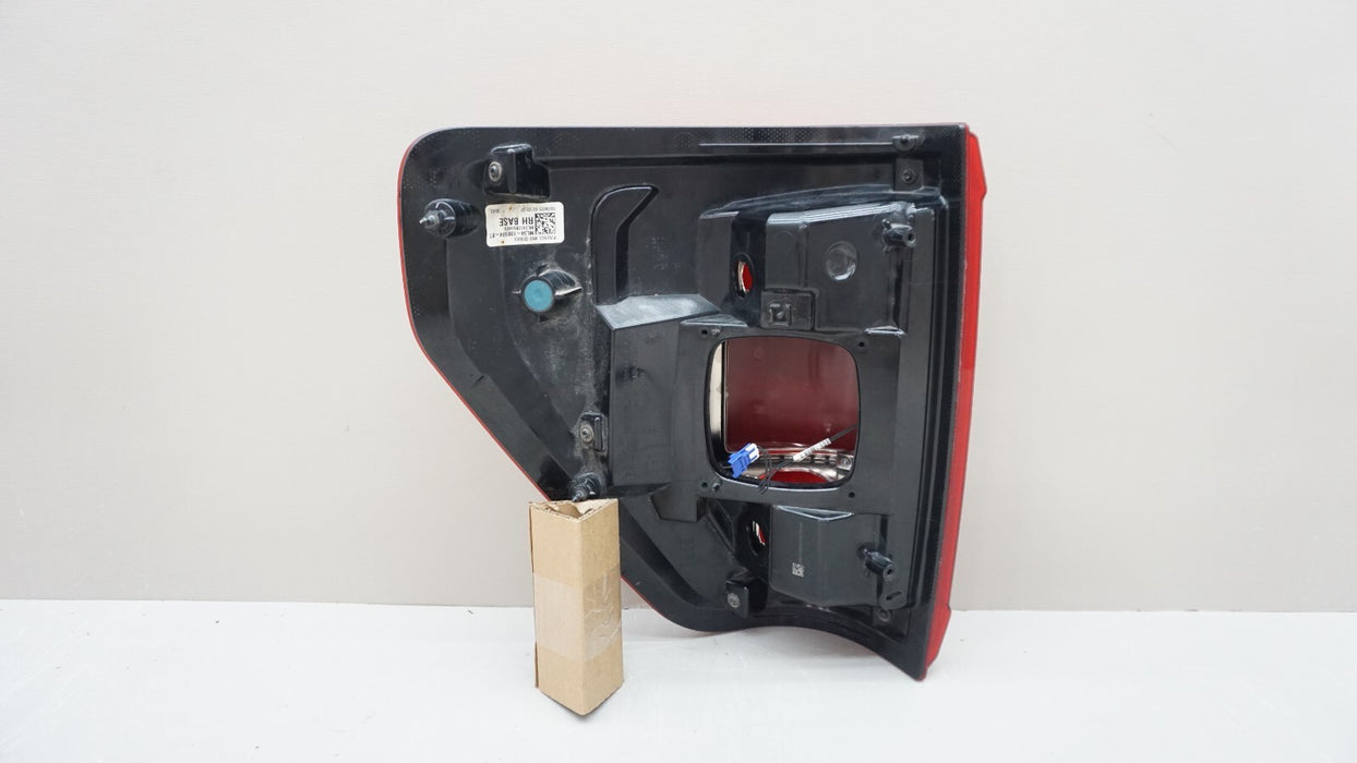 2021-2023 FORD F-150 F150 REAR RIGHT PASSENGER SIDE TAIL LIGHT OEM 21 22 23