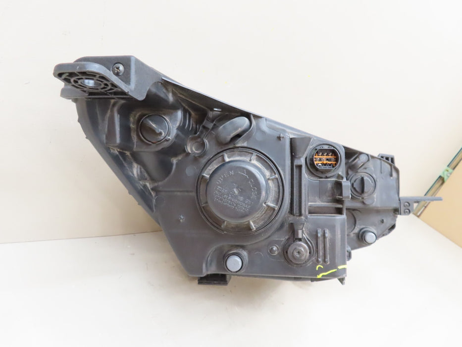 2014-2019 KIA SOUL FRONT LEFT DRIVER SIDE HEADLIGHT LAMP HALOGEN OEM 92101-B2