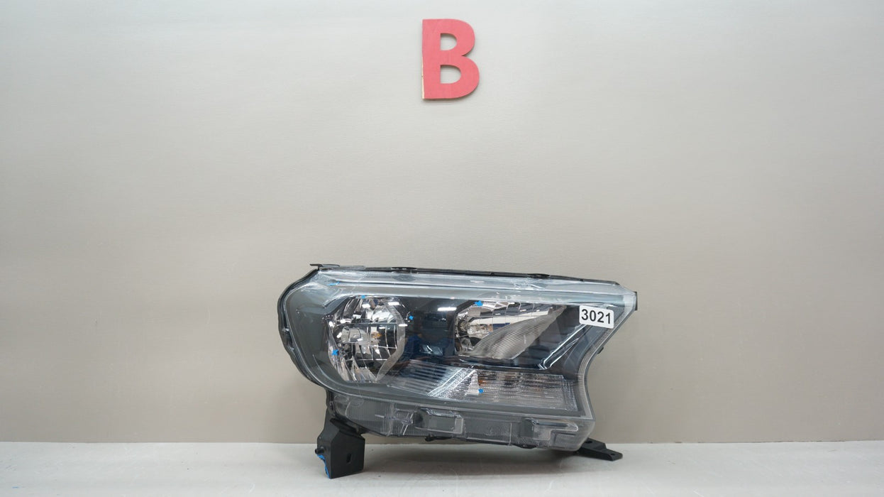 2019-2023 FORD RANGER FRONT RIGHT PASSENGER SIDE HALOGEN HEADLIGHT OEM