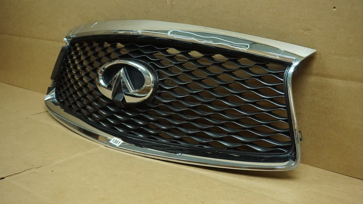 2016-2020 INFINITI QX60 FRONT CENTER RADIATOR GRILL GRILLE W/ CAMERA OEM