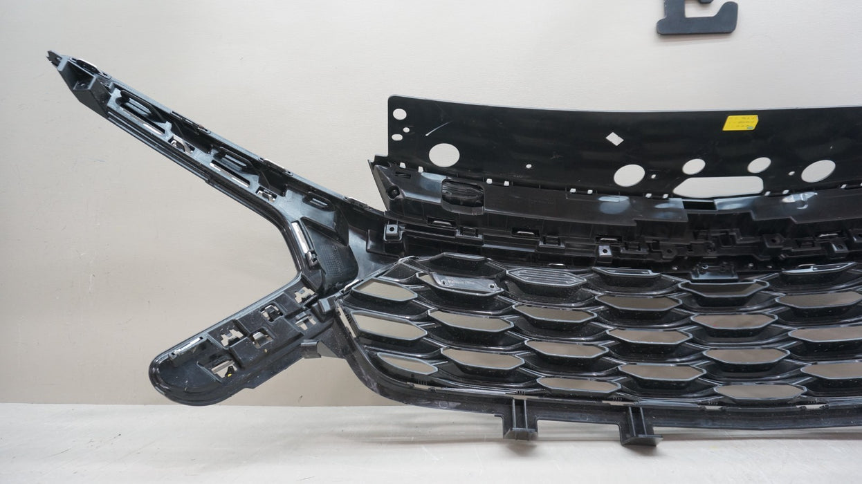 2024-2025 CHEVROLET TRAX RS FRONT BUMPER RADIATOR GRILLE OEM 42780278
