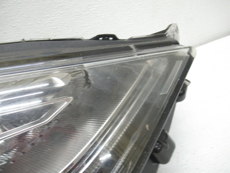 2017 - 2019 FORD FUSION PASSENGER SIDE HEADLIGHT HEADLAMP HALOGEN W/ LED OEM