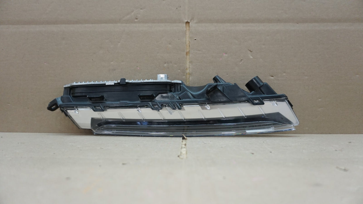 2019 2020 PORSCHE CAYENNE 9YA RIGHT PASSENGER SIDE FOG DAY LIGHT OEM 19 20