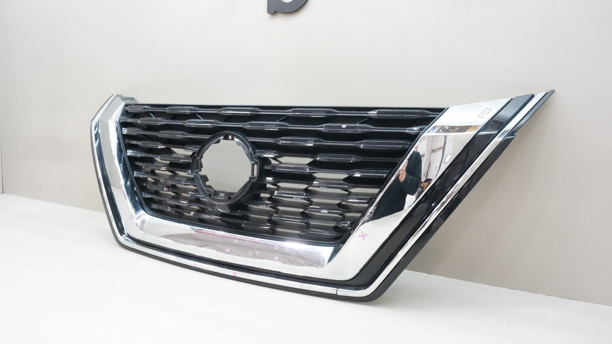 2021-2023 NISSAN ROGUE FRONT BUMPER RADIATOR GRILLE OEM 623106RR0A