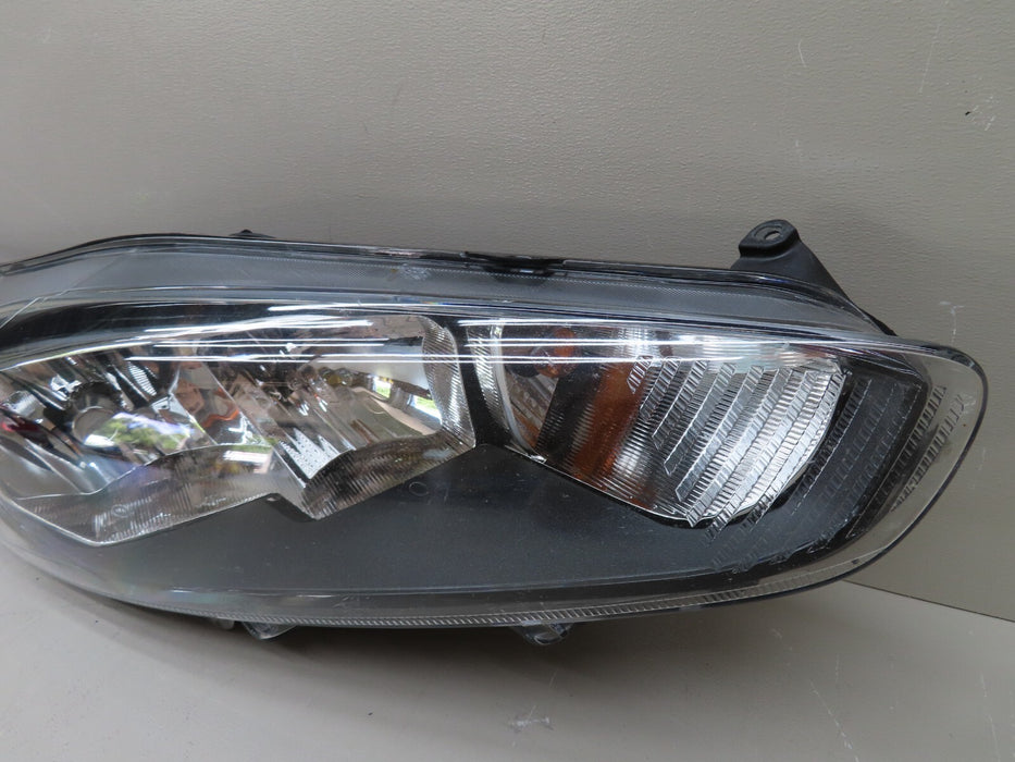 2014-2018 FORD FIESTA FRONT PASSENGER SIDE LIGHT HEADLIGHT LAMP ASSEMBLY OEM