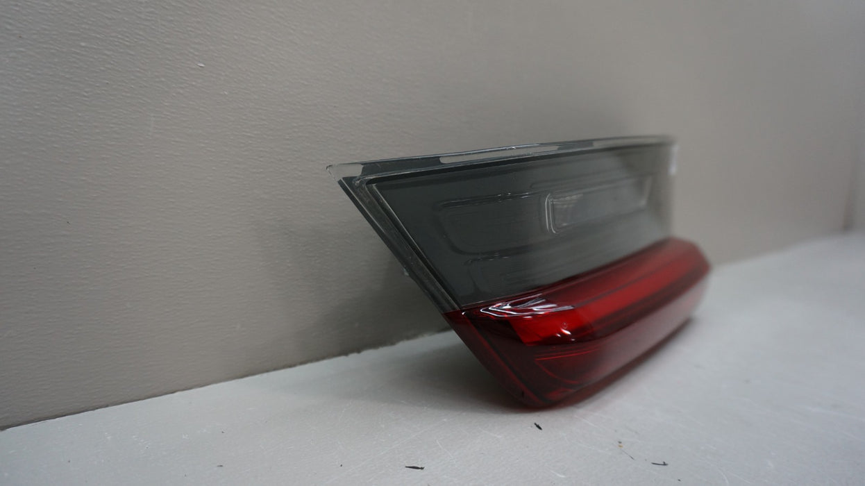 2019-2023 BMW M3 / M340I REAR RIGHT PASSENGER SIDE INNER TAI LIGHT OEM