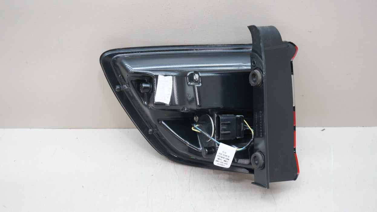 *MINT* 2014-2022 DODGE DURANGO REAR RIGHT PASSENGER SIDE OUTER TAIL LIGHT OEM