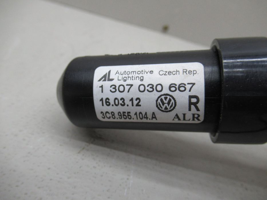 VW VOLKSWAGEN Front Right Side Headlight Washer Nozzle Cylinder 3C8955104 OEM