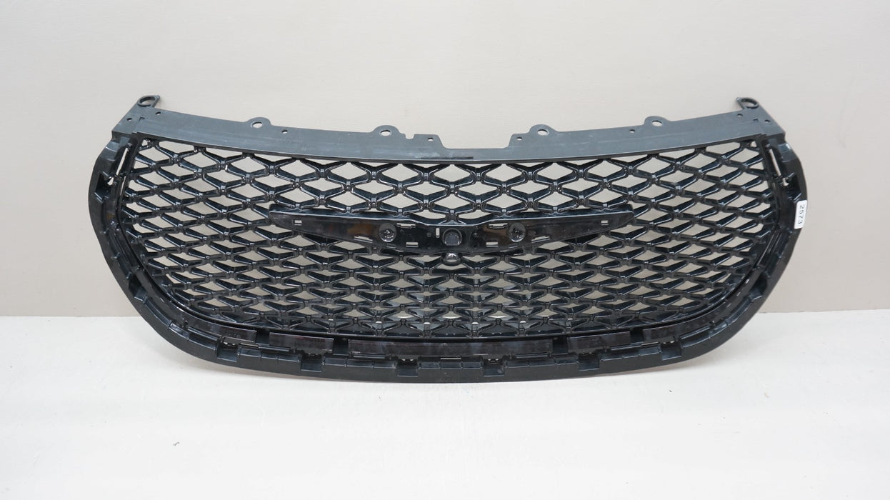 2021-2023 CHRYSLER PACIFICA FRONT CENTER UPPER BUMPER GRILLE OEM 6WF26TRMAC