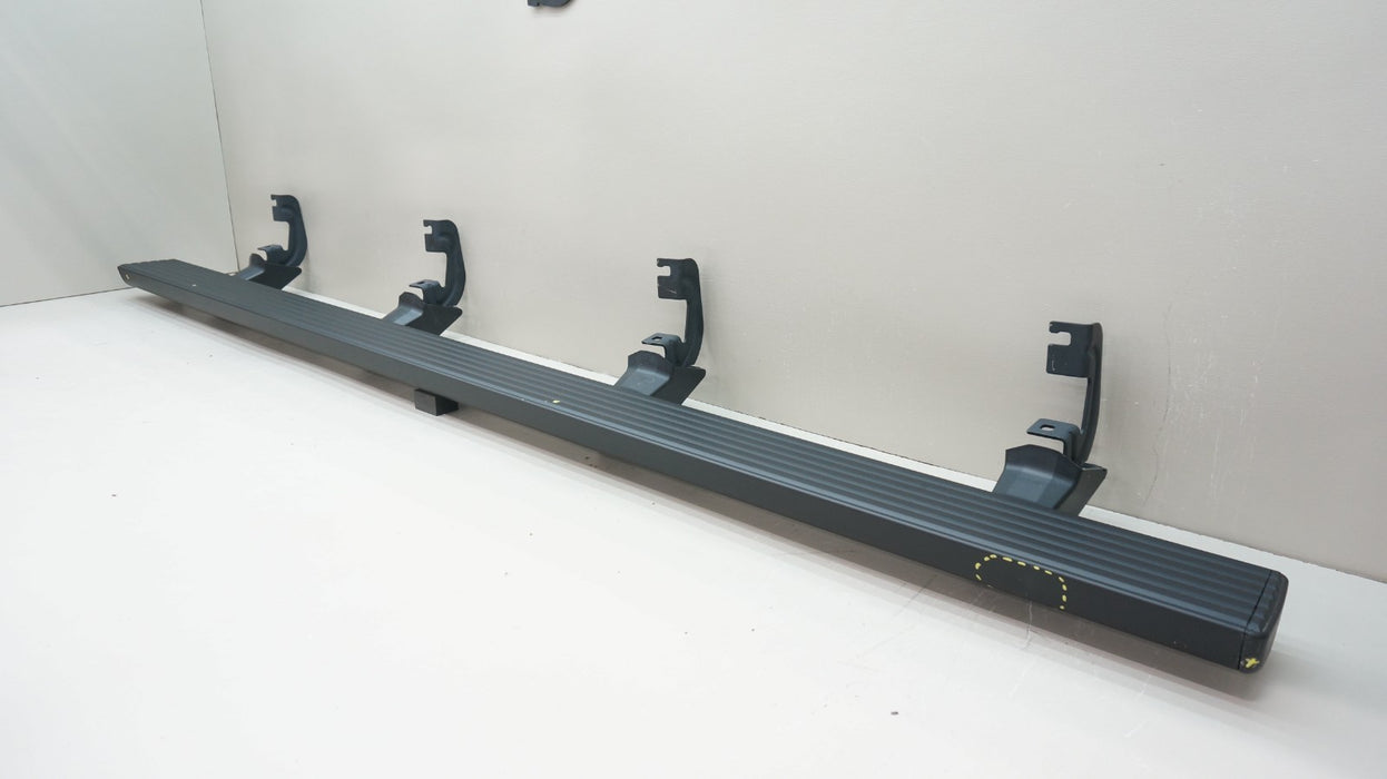 2020-2025 CHEVROLET SILVERADO / GMC SIERRA 2500 3500 RIGHT RUNNING BOARD OEM
