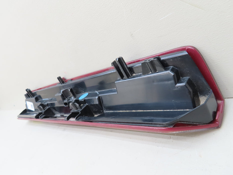 2019-2023 CHEVROLET GMC SILVERADO/SIERRA 3RD BRAKE TAIL LIGHT OEM 84419006