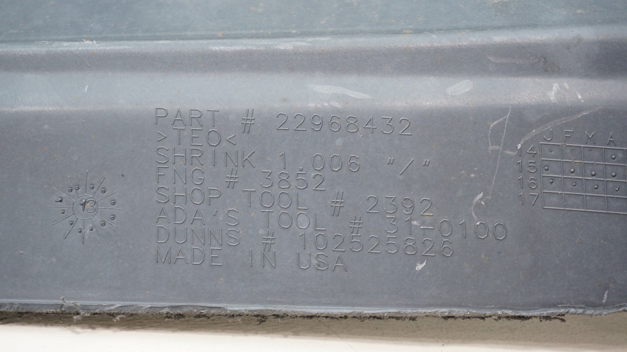 2015-2020 CADILLAC ESCALADE FRONT LOWER BUMPER VALANCE AIR DAM OEM 22968432