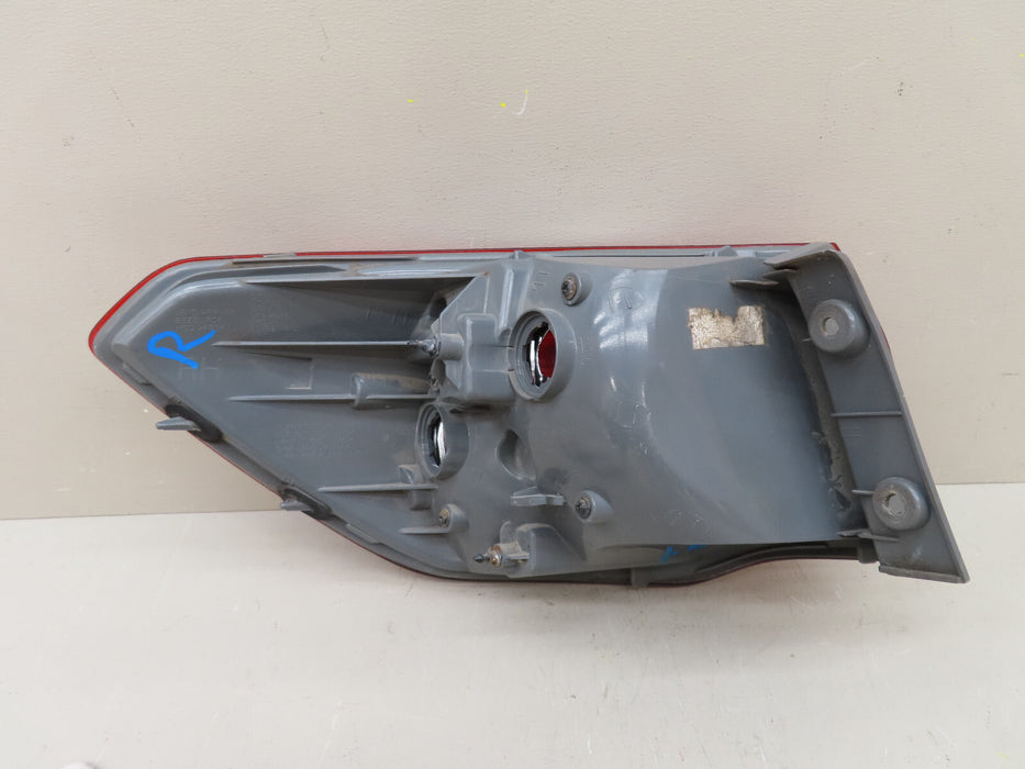 2010-2013 KIA FORTE REAR RIGHT PASSENGER HALOGEN TAIL LIGHT OEM 92402-1M4