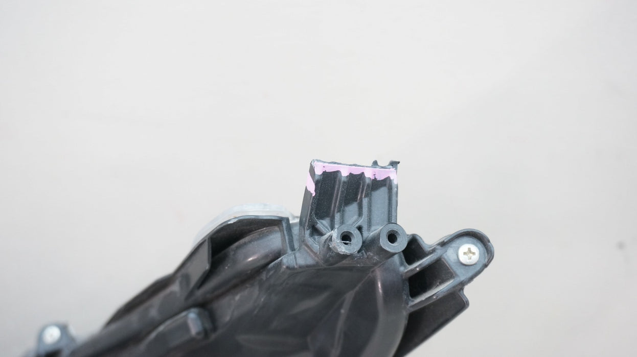 2020-2022 TOYOTA COROLLA FRONT RIGHT PASSENGER SIDE HALOGEN HEADLIGHT OEM