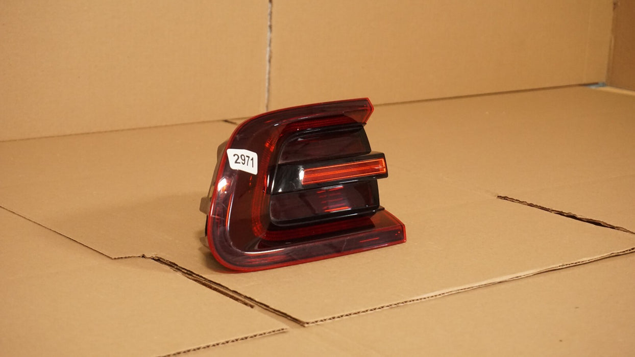 2015-2017 PORSCHE MACAN REAR TRUNK INNER RIGHT SIDE TAIL LIGHT BRAKE LAMP OEM