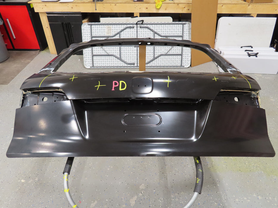 2016 2017 2018 HONDA PILOT REAR TRUNK TAILGATE SHELL OEM NEW (PD)